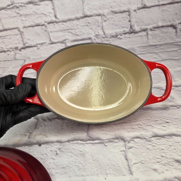 Le Creuset Enameled Cast Iron Signature Oval Dutch Oven 1Qt Cerise #7 France Min - Picture 5 of 9